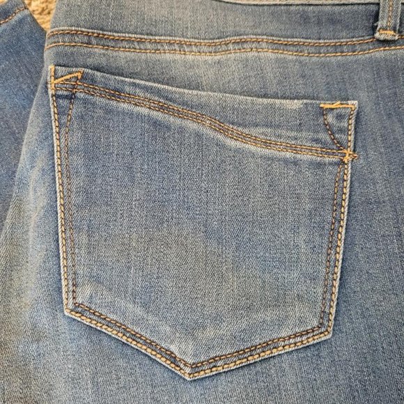 Express Women's Jean Legging Size 4 Short - Picture 3 of 4